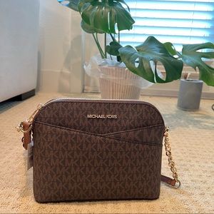 MICHAEL Michael Kors Md Dome Xcross Xbody